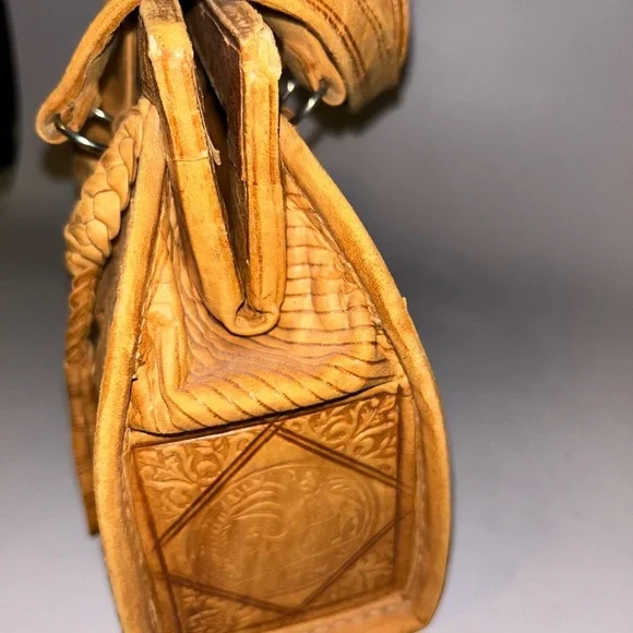 Authentic cleobella Arya lamb skin handbag - Picture 4 of 9